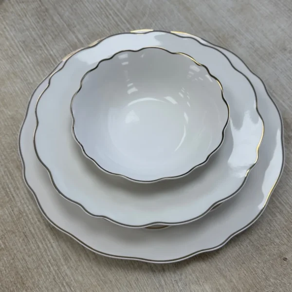 Gold Detaylı 24 Parça Yemek Takımı
